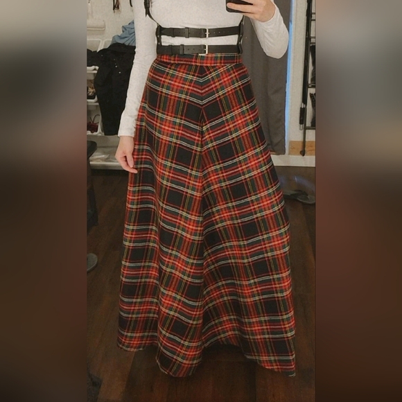 70's Maxi skirt Vintage Red & black Plaid 28" waist - Picture 3 of 8